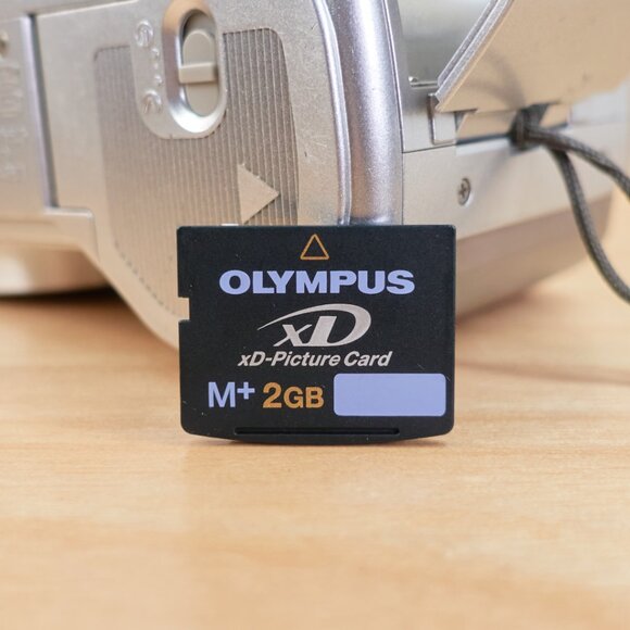 Share Olympus CAMEDIA C-5500 Zoom / 5.1MP Digital Camera / Tested & Working - Picture 9 of 9